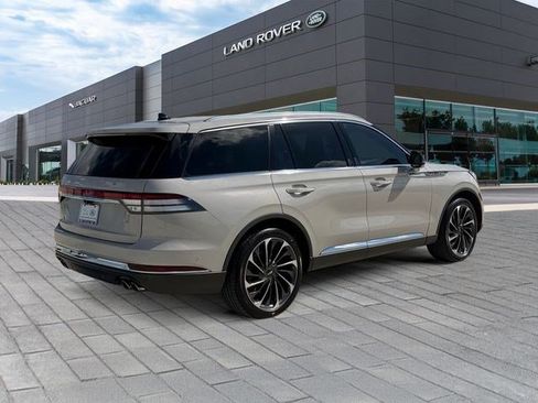 Used 2022 Lincoln Aviator Reserve w/ Equipment Group 201A RWD image 5