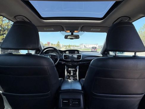 Used 2017 Honda Accord EX-L image 23