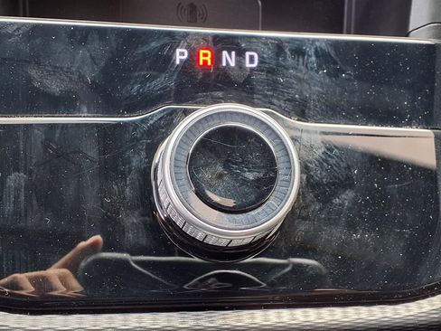 Used 2025 Jeep Grand Cherokee Altitude image 7