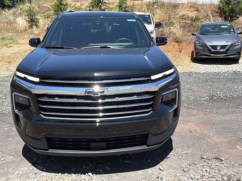 New 2026 Chevrolet Traverse LT AWD/4WD image 2