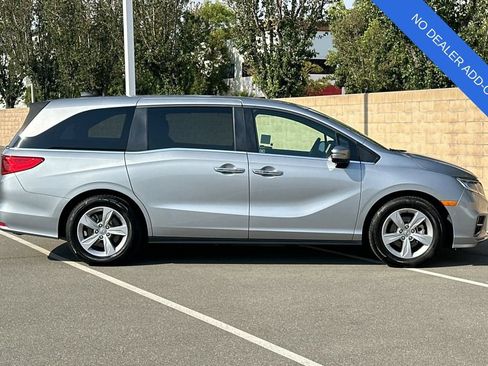 Used 2019 Honda Odyssey EX image 3