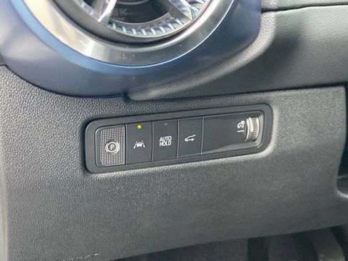 New 2026 Chevrolet Equinox EV LT AWD/4WD image 13