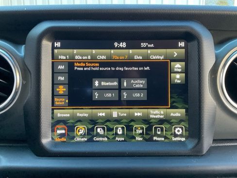 Used 2022 Jeep Gladiator Overland image 21