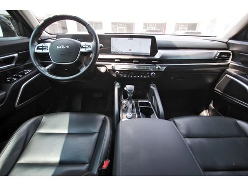 Certified 2023 Kia Telluride S w/ S Sunroof Package FWD image 11