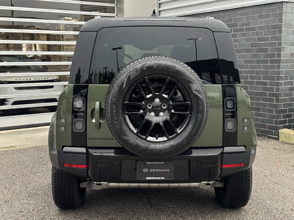 New 2026 Land Rover Defender 110 S AWD/4WD image 5
