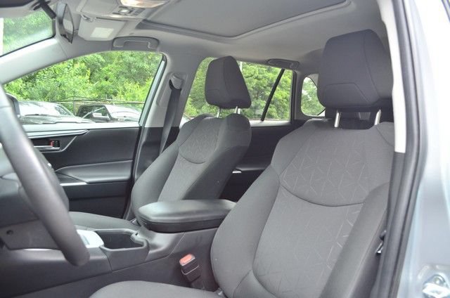 Used 2024 Toyota RAV4 XLE w/ Convenience Package AWD/4WD image 18