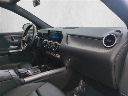 Used 2021 Mercedes-Benz GLA 250 4MATIC image 21