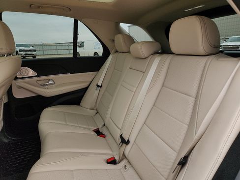 Used 2024 Mercedes-Benz GLE 350 4MATIC image 9