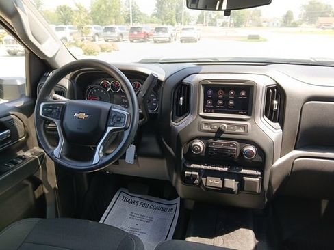 Certified 2022 Chevrolet Silverado 2500 Custom w/ Custom Convenience Package AWD/4WD image 25