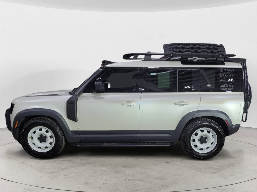 Used 2024 Land Rover Defender 110 S AWD/4WD image 2