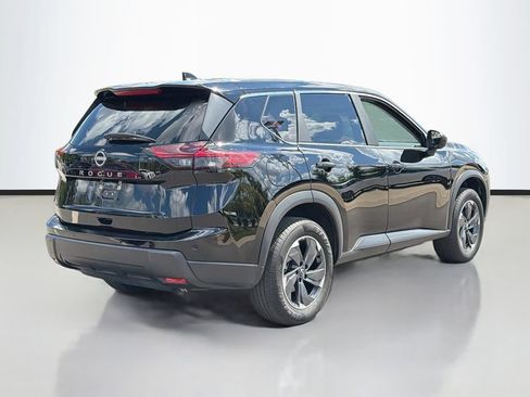 Used 2025 Nissan Rogue SV FWD image 5