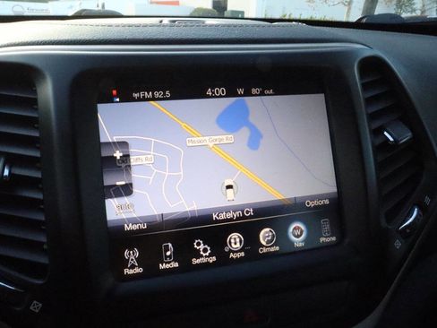 Used 2016 Jeep Cherokee Latitude w/ Comfort & Sound Group image 20