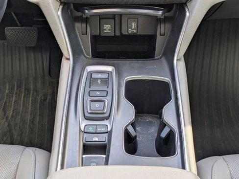 Used 2020 Honda Accord Touring image 18
