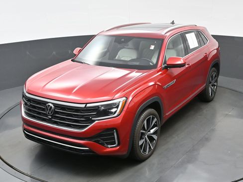 Used 2024 Volkswagen Atlas Cross Sport SEL Premium R-Line image 34