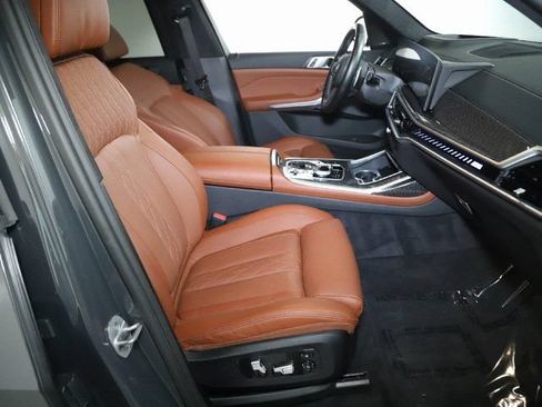 Used 2024 BMW X7 M60i w/ Executive Package AWD/4WD image 39
