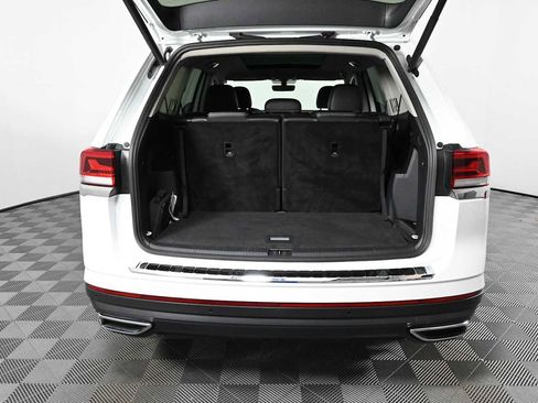 Certified 2022 Volkswagen Atlas SE w/ Panoramic Sunroof Package FWD image 9