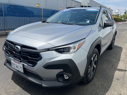 Certified 2025 Subaru Crosstrek 2.5i Premium AWD/4WD image 9