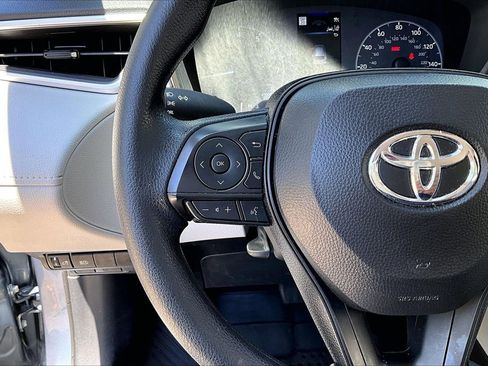 Used 2024 Toyota Corolla Cross L FWD image 10