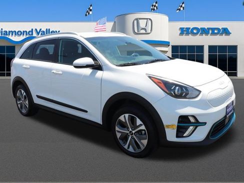 Used 2022 Kia Niro EX FWD image 1