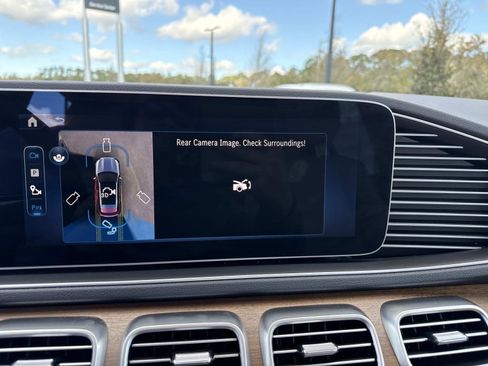 Used 2025 Mercedes-Benz GLE 350 4MATIC image 27