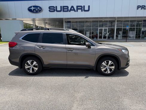 Used 2021 Subaru Ascent Premium w/ Convenience Package AWD/4WD image 2
