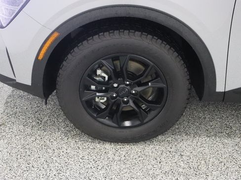 Used 2025 Kia Sportage X-Pro AWD/4WD image 11