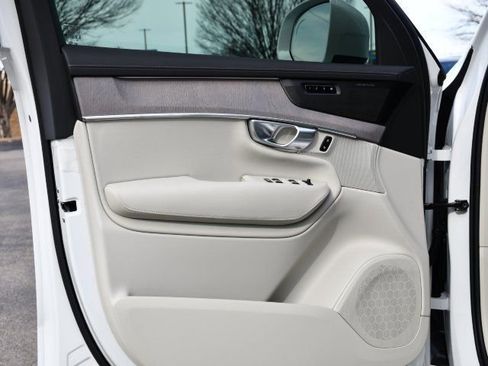 New 2026 Volvo XC90 B6 Ultra w/ Protection Package AWD/4WD image 10
