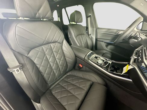 New 2026 BMW X5 xDrive50e w/ Executive Package image 29