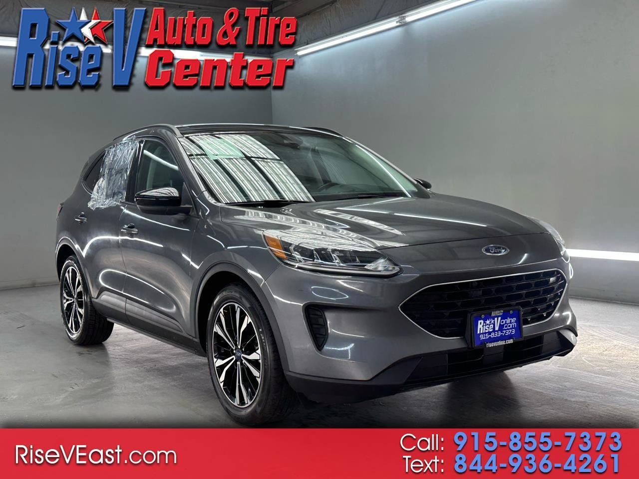 Used 2022 Ford Escape SE w/ SE Sport Appearance Package FWD image 1
