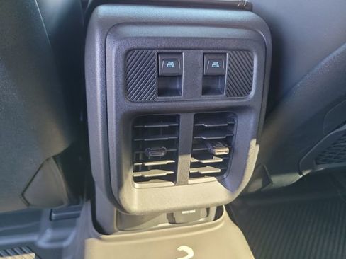 Used 2025 Ford Bronco Raptor AWD/4WD image 17