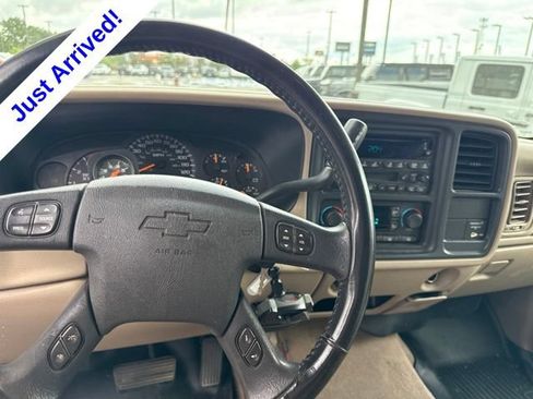 Used 2005 Chevrolet Silverado 2500 LS w/ Heavy-Duty Power Package AWD/4WD image 10