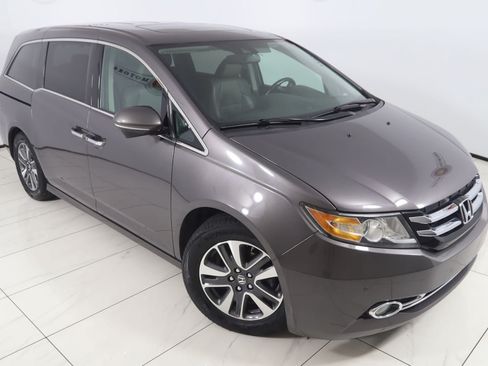 Used 2016 Honda Odyssey Touring image 19
