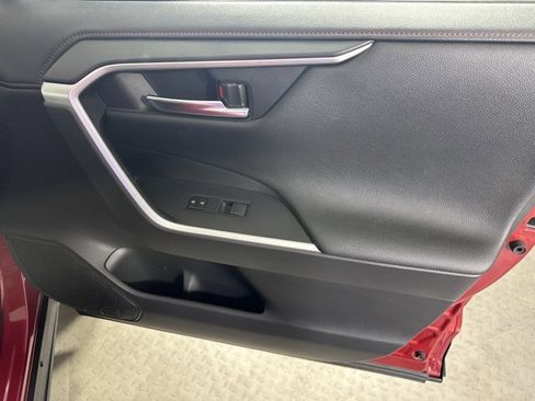 Used 2021 Toyota RAV4 XSE image 9