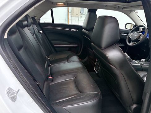 Used 2023 Chrysler 300 Touring L w/ Popular Equipment Group RWD image 27