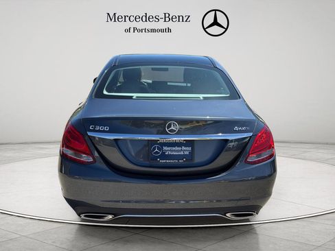 Used 2015 Mercedes-Benz C 300 4MATIC Sedan image 4