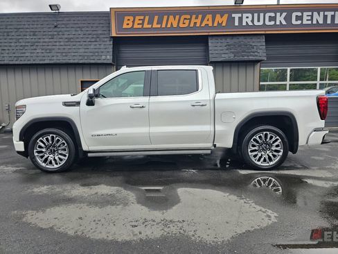 Used 2024 GMC Sierra 1500 Denali Ultimate AWD/4WD image 2