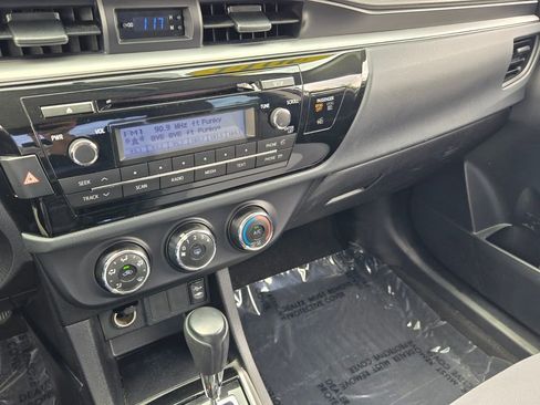 Used 2014 Toyota Corolla L FWD image 21