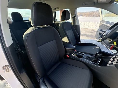 Used 2023 Volkswagen Jetta S image 29