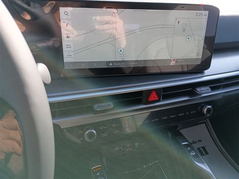 New 2026 Kia Sorento S image 24