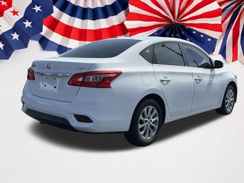 Certified 2017 Nissan Sentra SV w/ Style Package FWD image 5