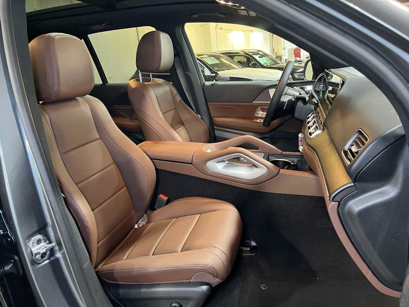 New 2026 Mercedes-Benz GLE 450e 4MATIC image 12