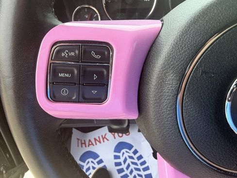 Used 2017 Jeep Wrangler Unlimited Sahara w/ Connectivity Group image 17