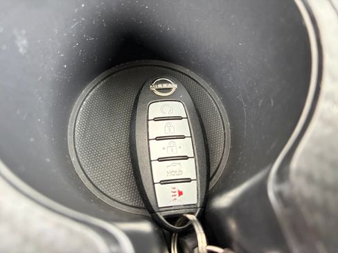 Used 2025 Nissan Altima 2.5 SV FWD image 21