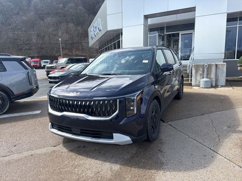 New 2026 Kia Carnival LX image 3