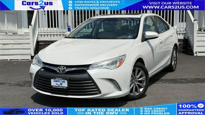 Used 2015 Toyota Camry XLE FWD image 1