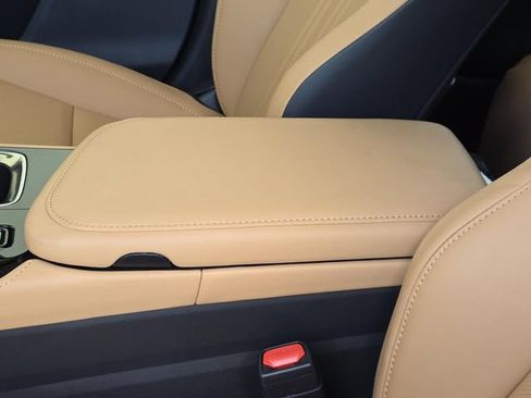 Used 2025 Lexus NX 250 FWD w/ Premium Package image 8