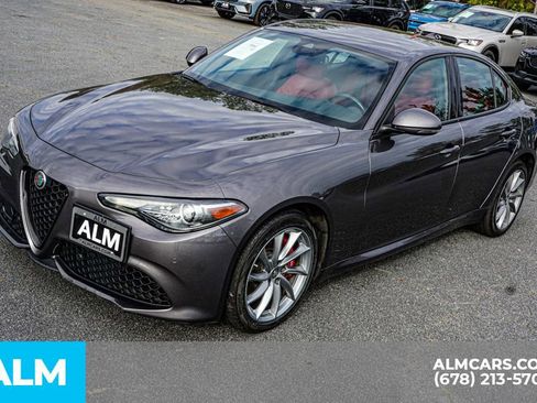 Used 2023 Alfa Romeo Giulia Sprint image 16