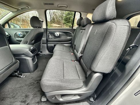 New 2026 Hyundai Ioniq 9 SE image 24