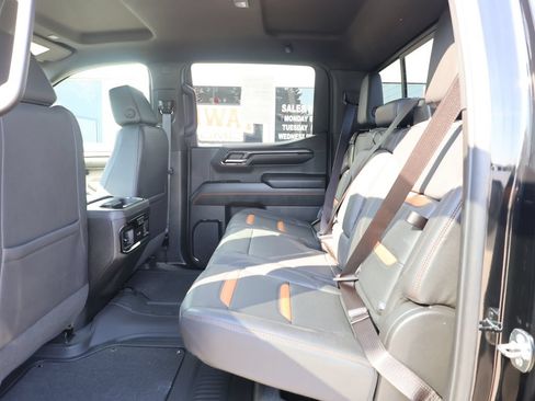Used 2023 GMC Sierra 1500 AT4 w/ AT4 Premium Package AWD/4WD image 26