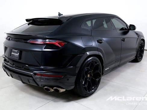 Used 2024 Lamborghini Urus Performante AWD/4WD image 8